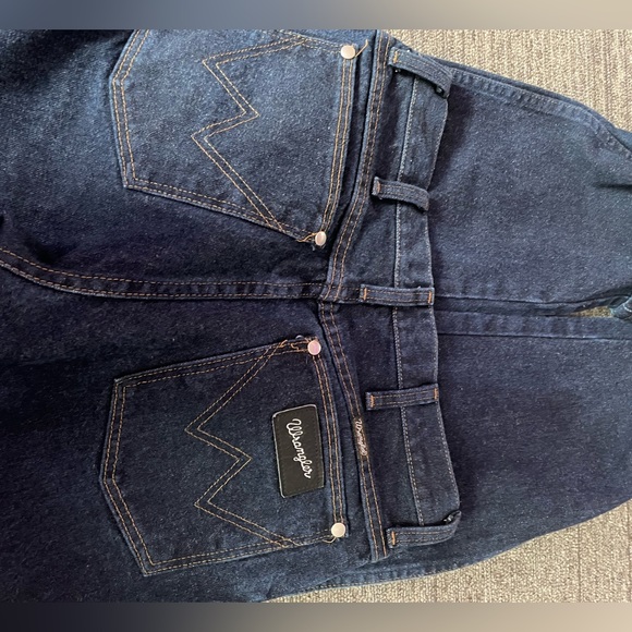 Dark Wash Cowboy Cut Wrangers - Picture 4 of 4